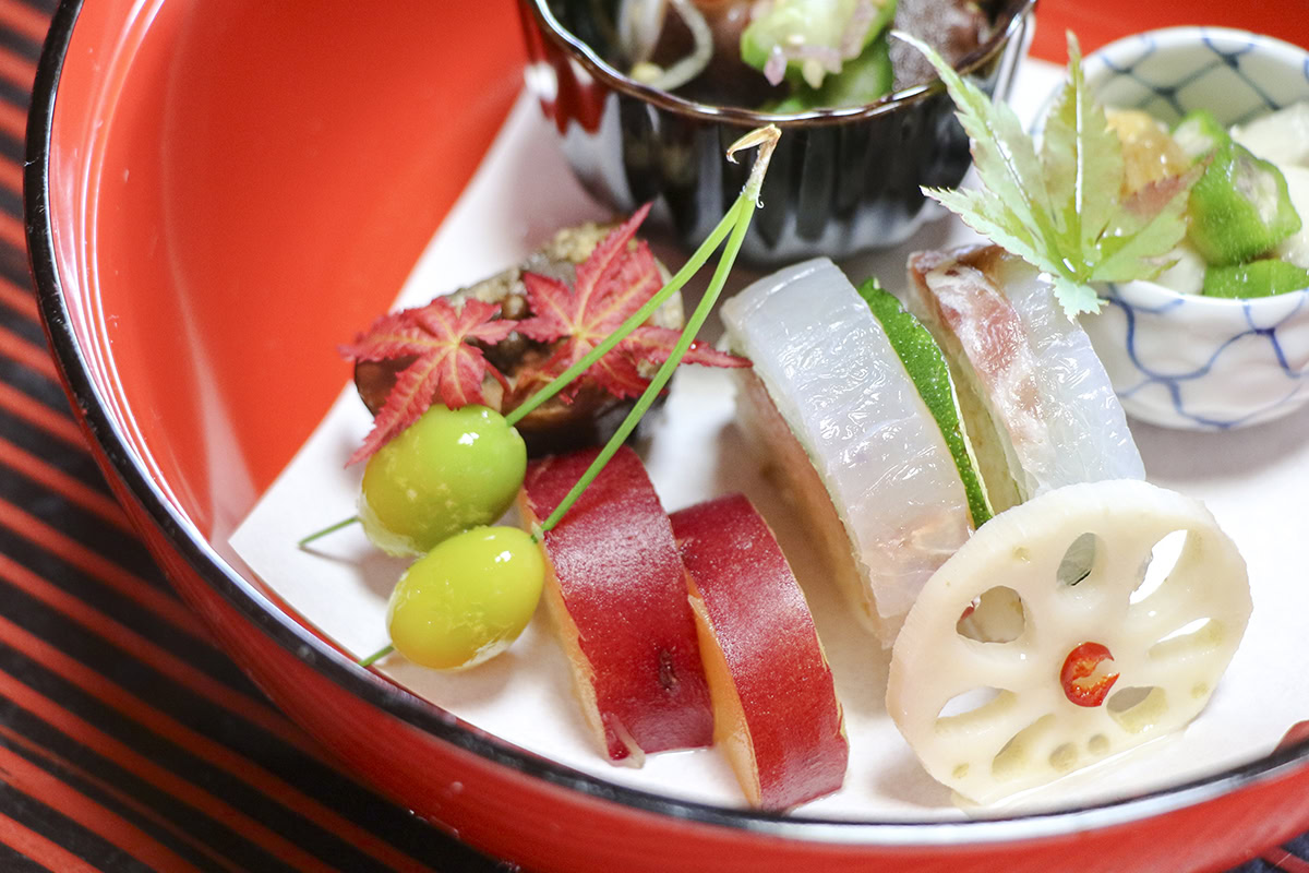 割烹旅館　美よし荘